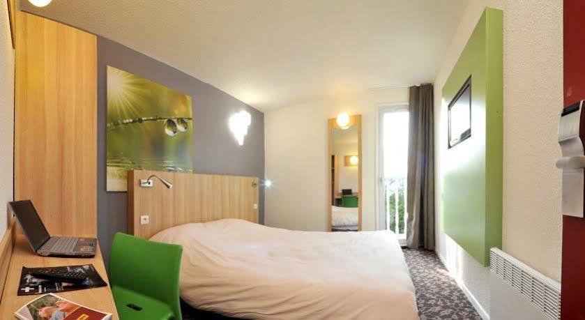 Enzo Hotels Trappes By Kyriad Direct Екстер'єр фото